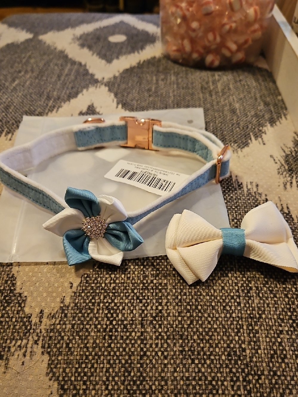 Dogs Blue and White Flower Bow Collar with Detachable Bow